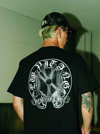 NV CROMYORK LEATHER WAPPEN TEE