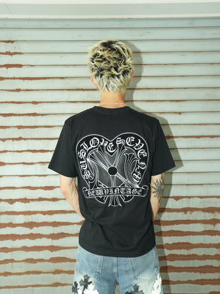 NV HEART LOGO WAPPEN TEE