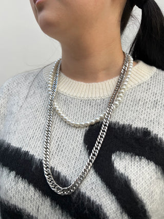 NEWVINTAGE PEARL COMBINATION WALLET CHAIN