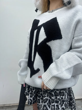 Rアルファベットビッグニットセーター