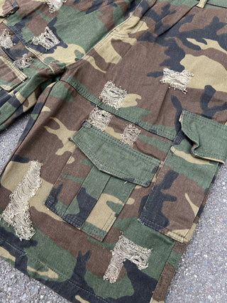 DAMAGE CARGO CAMO SHORTS　